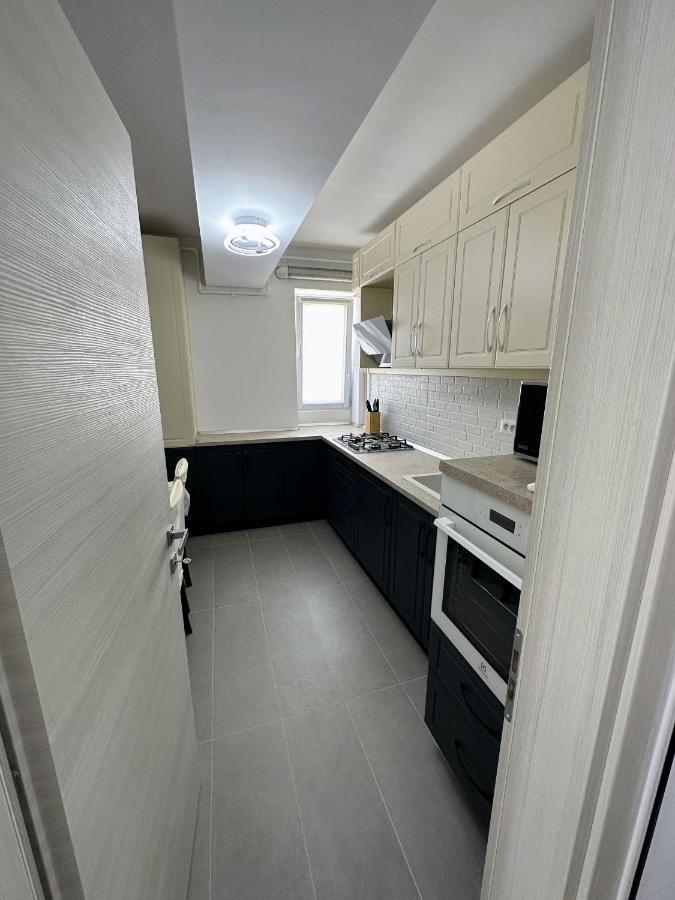 Glamart Apartment Κραϊόβα Εξωτερικό φωτογραφία