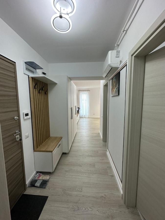 Glamart Apartment Κραϊόβα Εξωτερικό φωτογραφία